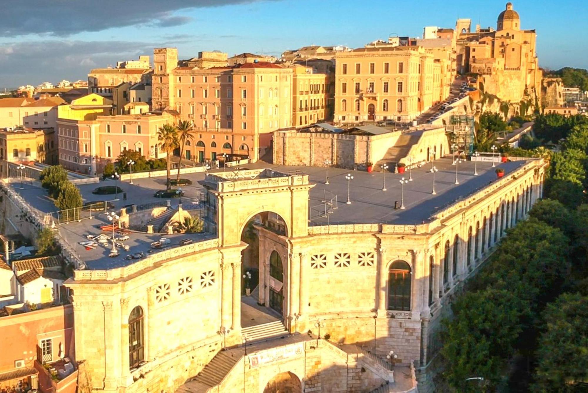 Castello'S Rooms Cagliari Exterior foto